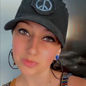 Meet your Posher, Dene’ :)